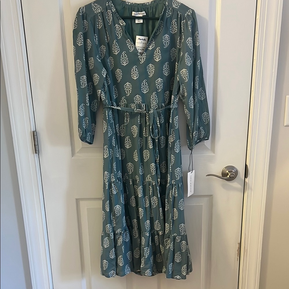 Elegant Green Patterned Dress